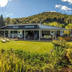 https://city-lights-boutique-lodge.rotoruahotelsnz.com